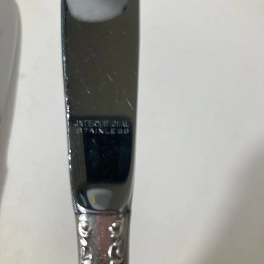 6-‎ International Stainless Floral Pattern Butter Knives 9